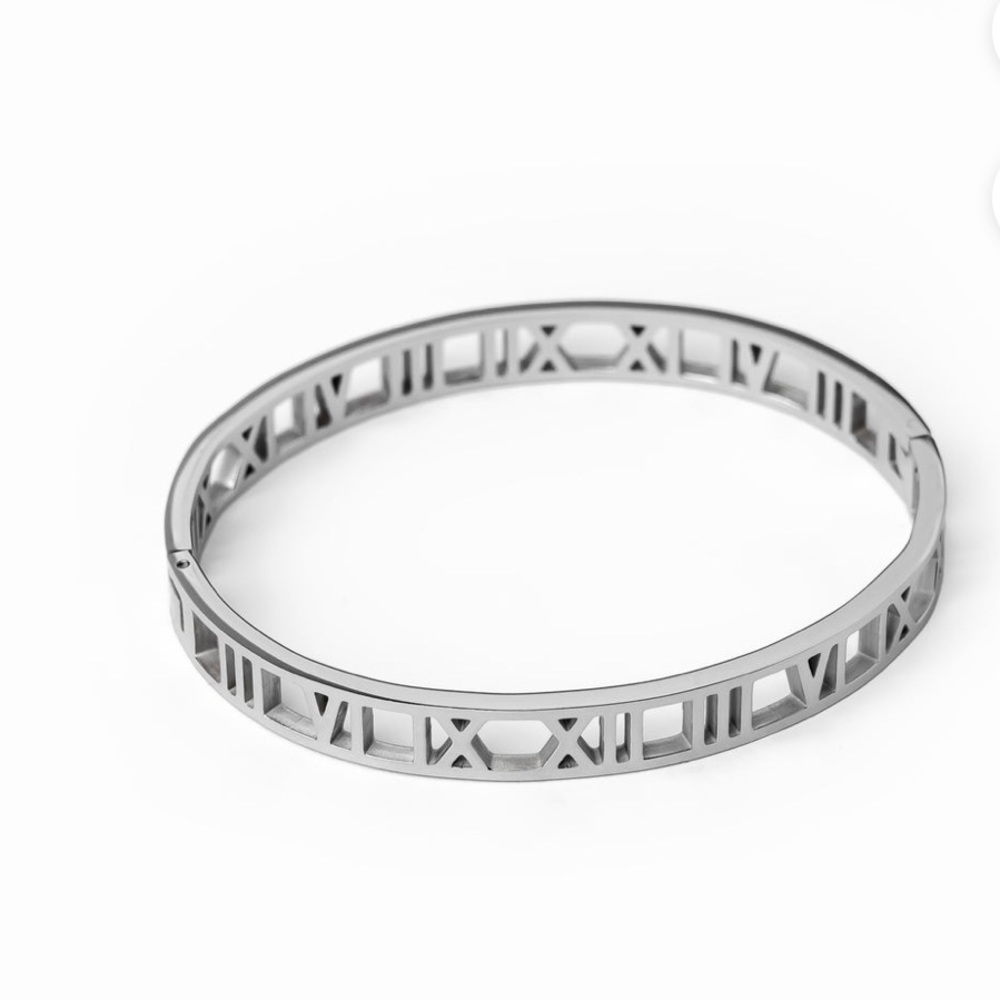 HOLLOW NUMERALS BRACELET - SILVER